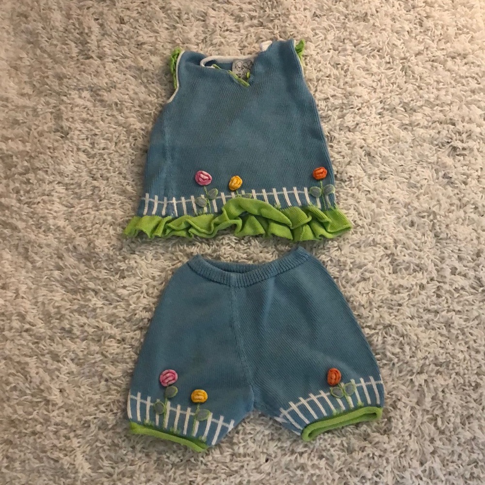 This is a cute outfit for toddlers/young children.